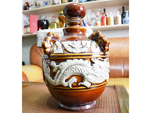 花纹四川酒坛